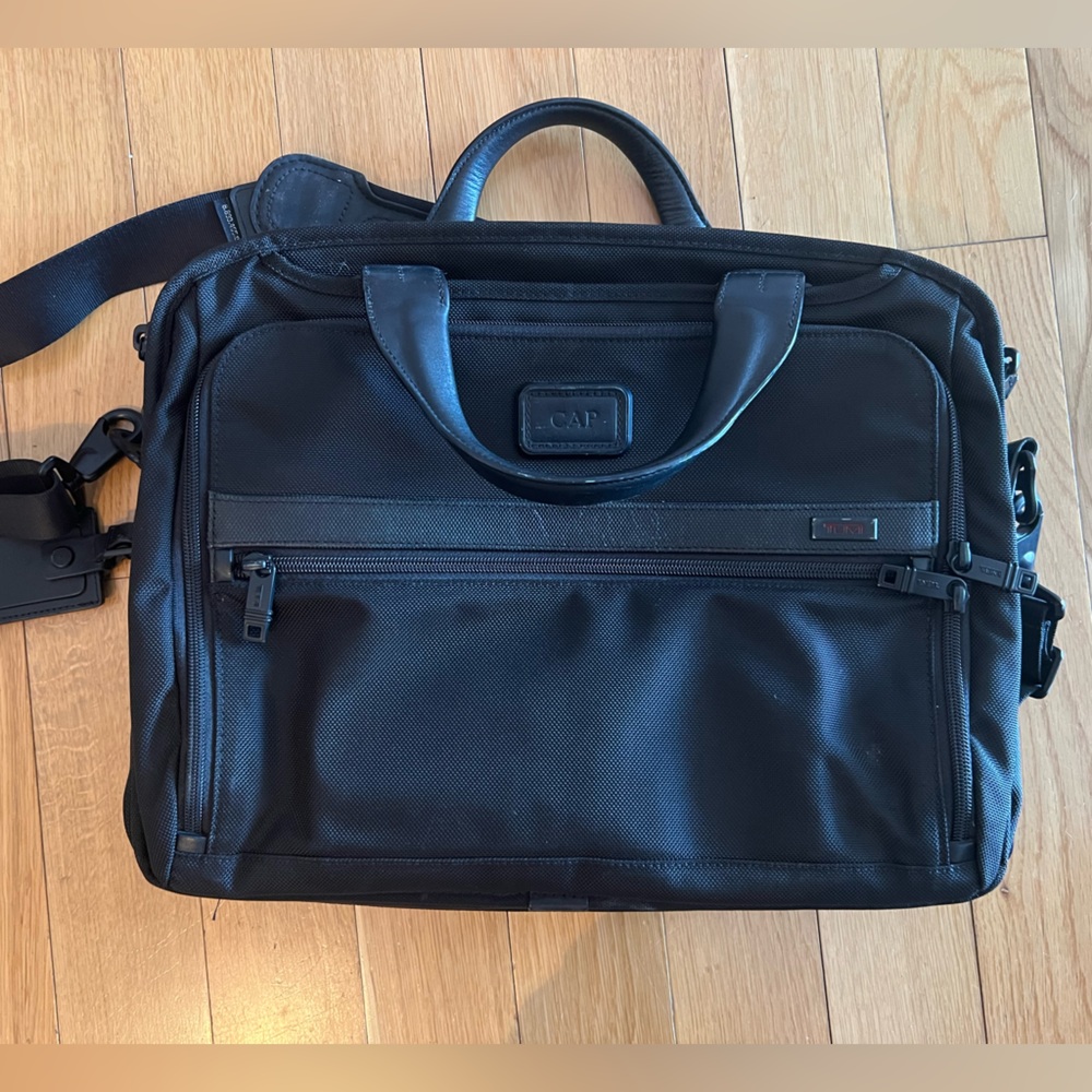 Tumi Briefcase - Expandable Organizer Laptop